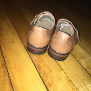 Boys shoes